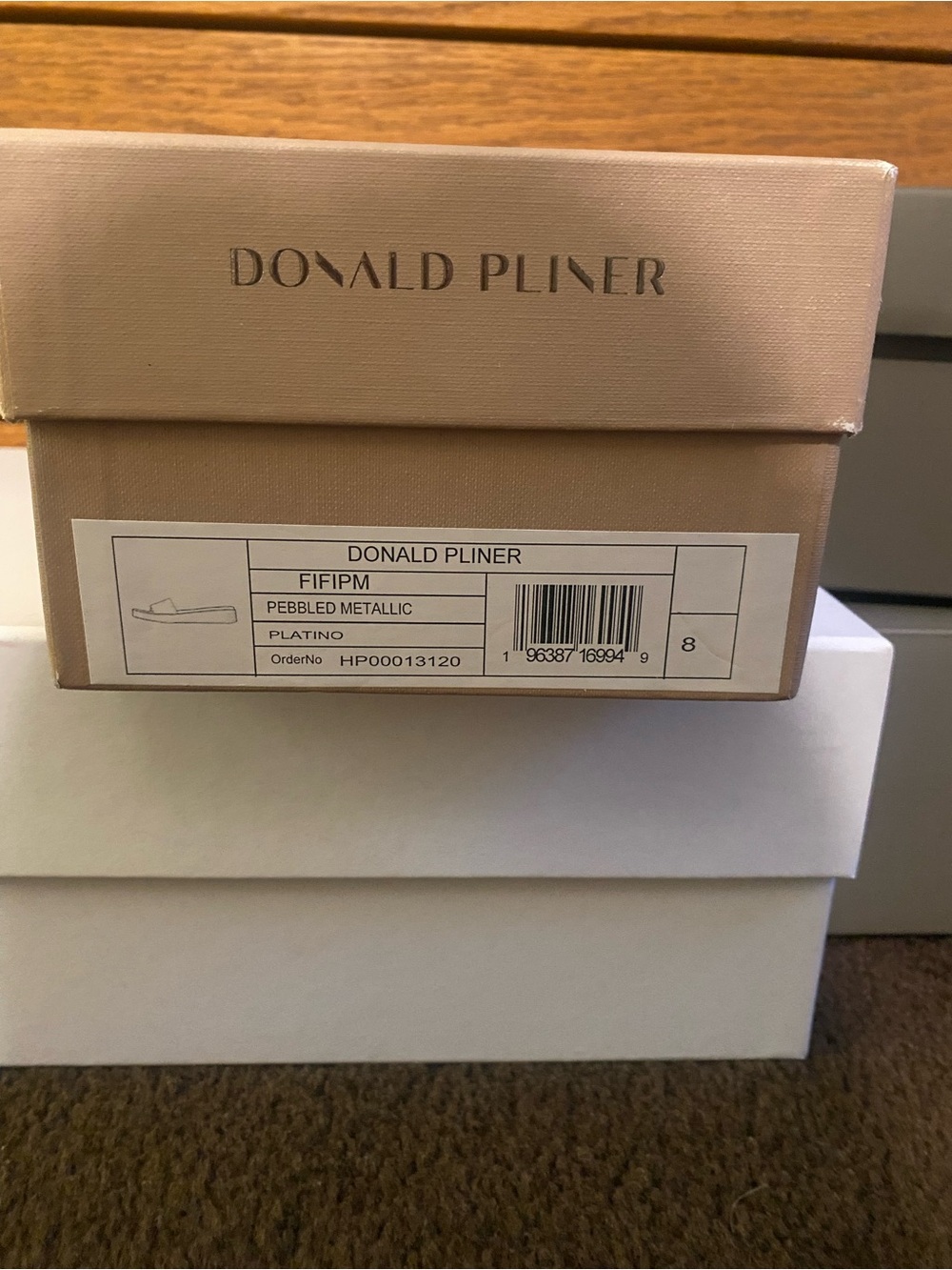 Donald J. Pliner Metallic Gold Wedge Thong Sandals Sz 8 - Picture 8 of 8